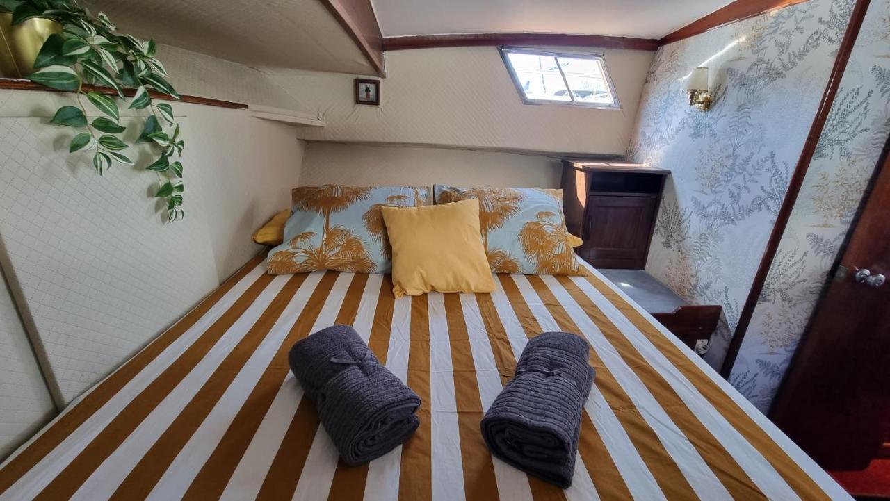 Charming Boat House In Barcelona With Big Terrace And Solarium Hotel Sant Adria de Besos Luaran gambar