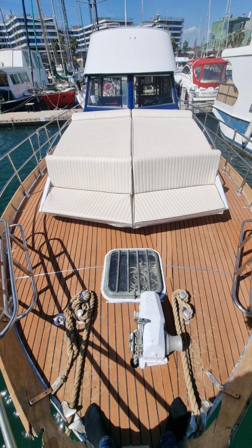 Charming Boat House In Barcelona With Big Terrace And Solarium Hotel Sant Adria de Besos Luaran gambar