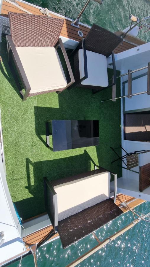 Charming Boat House In Barcelona With Big Terrace And Solarium Hotel Sant Adria de Besos Luaran gambar